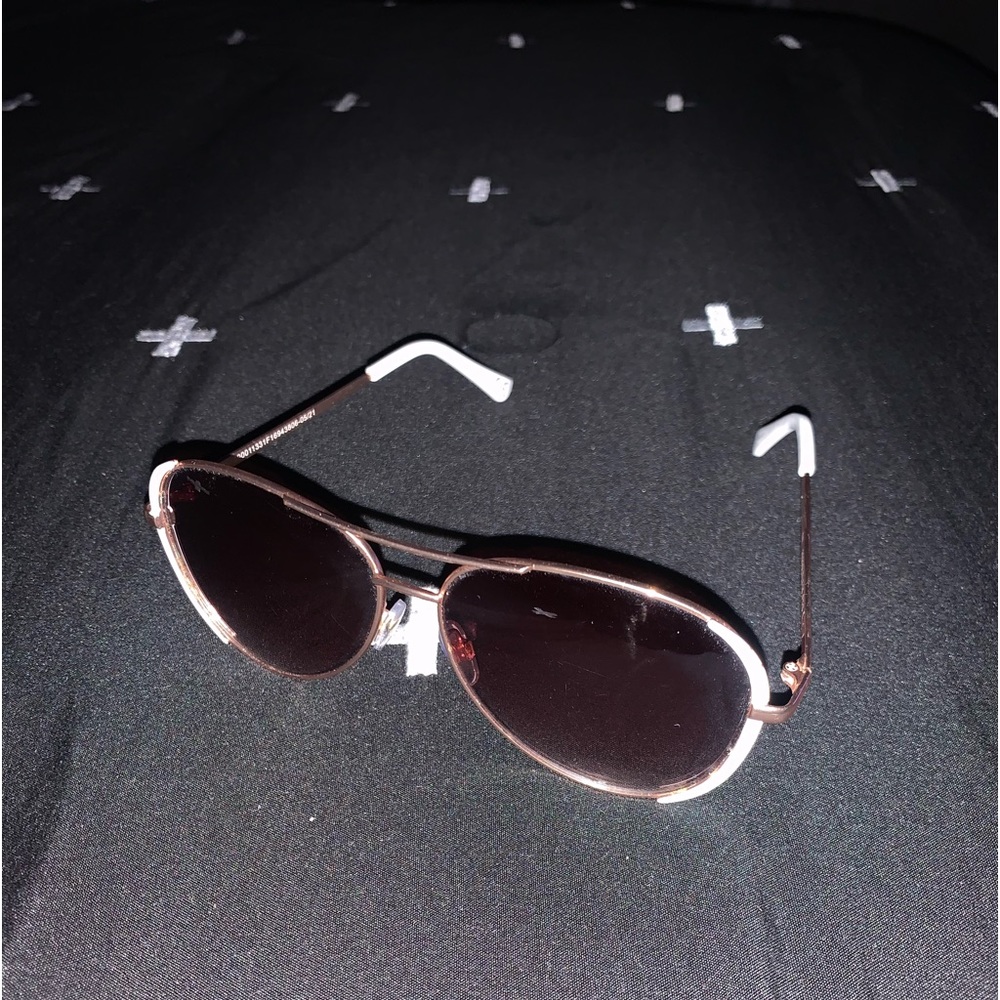 Ladies fashion sunglasses